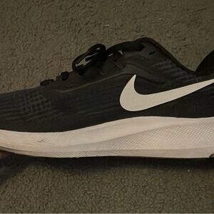 Nike Black and White Athletic Shoe
